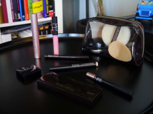 Caviar stick, stick eyeshadows, shadow pencil - mon maquillage ultra rapide pour aller travailler (*tuto make up 20*) - Charonbelli's blog beauté
